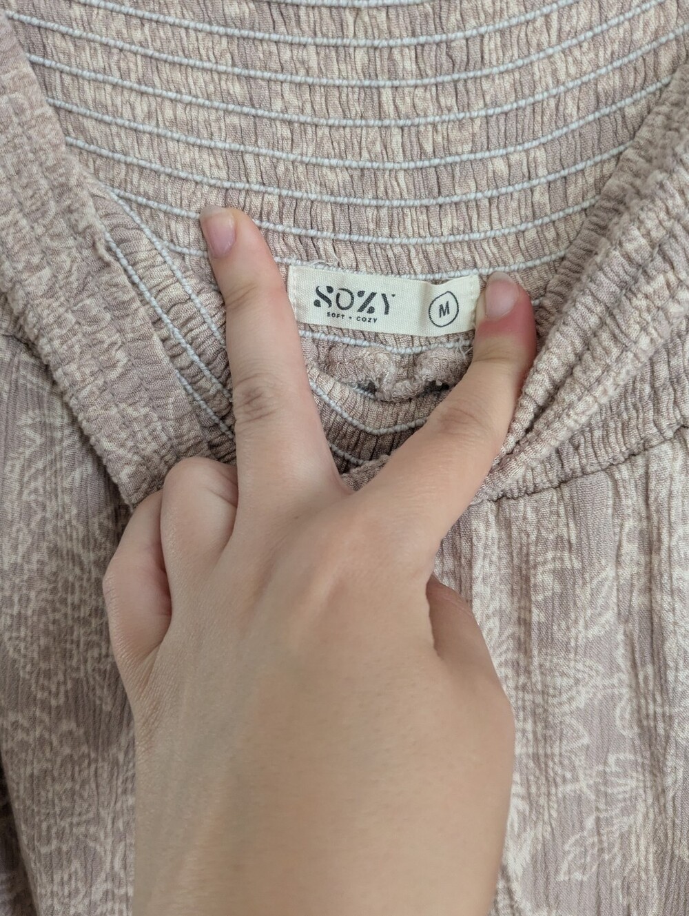 Sozy Felicia Wide Leg Paisley Floral Flowy Capri Pants in Taupe - Picture 5 of 13
